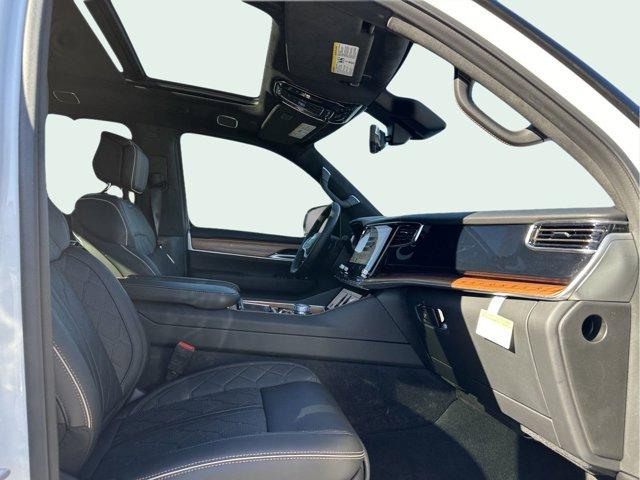 new 2024 Jeep Grand Wagoneer car