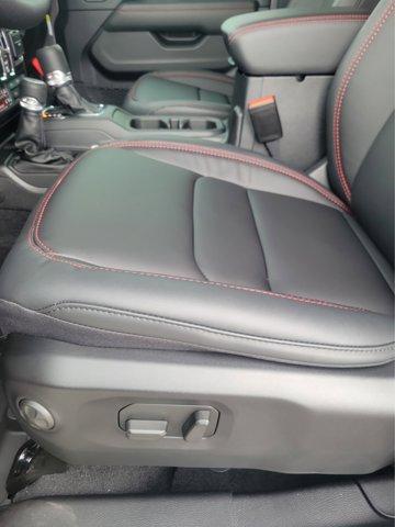new 2025 Jeep Wrangler car