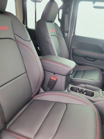 new 2025 Jeep Wrangler car