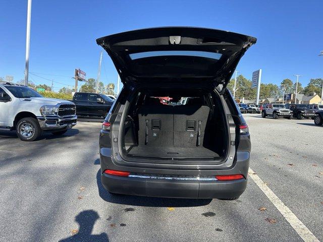 new 2025 Jeep Grand Cherokee L car