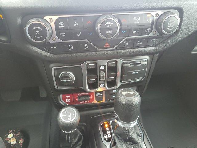 new 2025 Jeep Wrangler car
