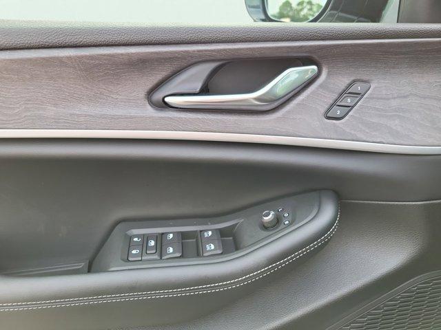 new 2025 Jeep Grand Cherokee car