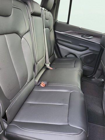 new 2025 Jeep Grand Cherokee car