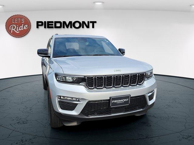 new 2025 Jeep Grand Cherokee car