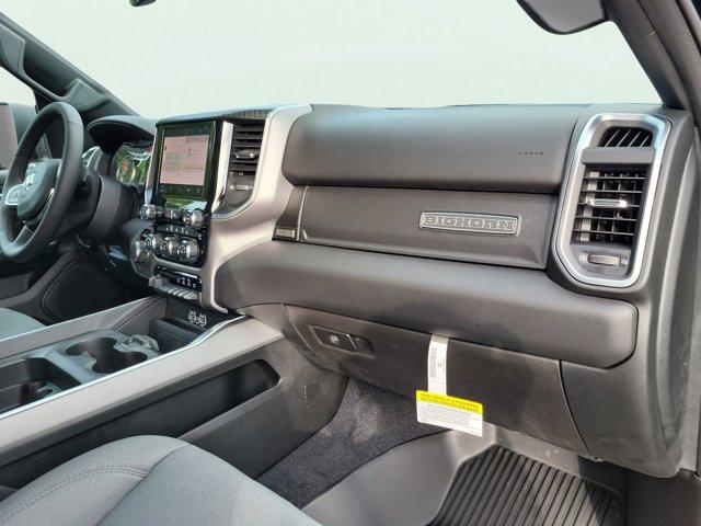 new 2025 Ram 1500 car