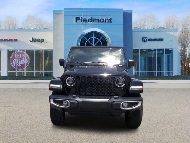 new 2023 Jeep Gladiator car