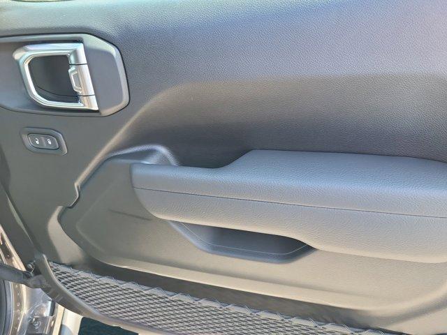 new 2025 Jeep Gladiator car