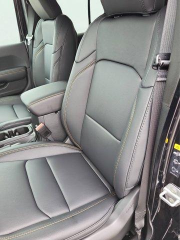 new 2025 Jeep Wrangler car