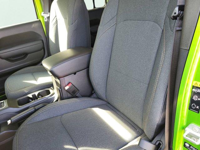 new 2025 Jeep Gladiator car