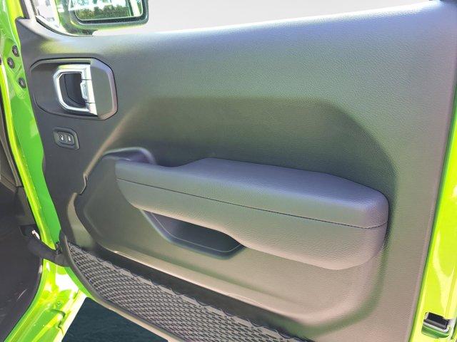 new 2025 Jeep Gladiator car