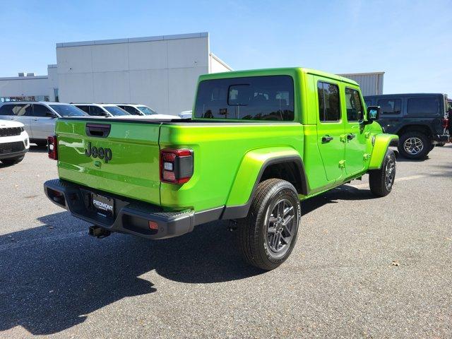 new 2025 Jeep Gladiator car