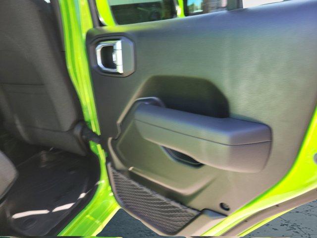 new 2025 Jeep Gladiator car