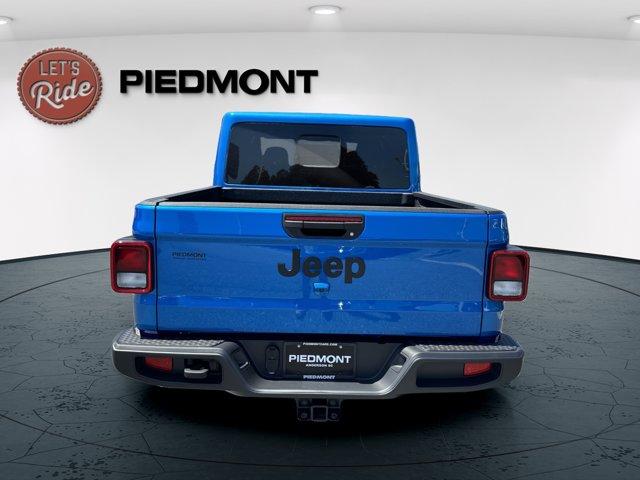 new 2025 Jeep Gladiator car