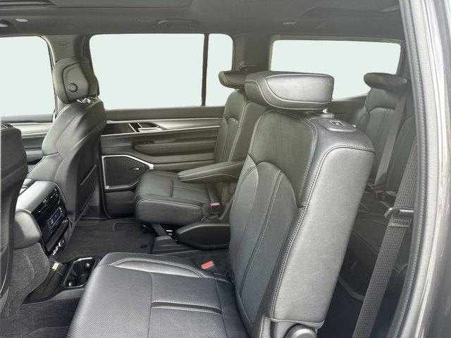 new 2025 Jeep Wagoneer car