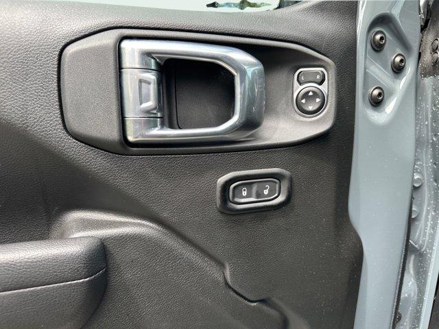 new 2025 Jeep Gladiator car
