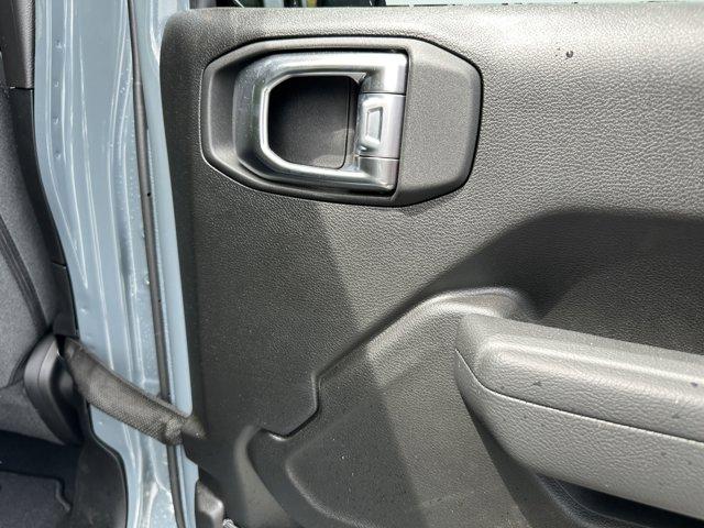 new 2025 Jeep Gladiator car