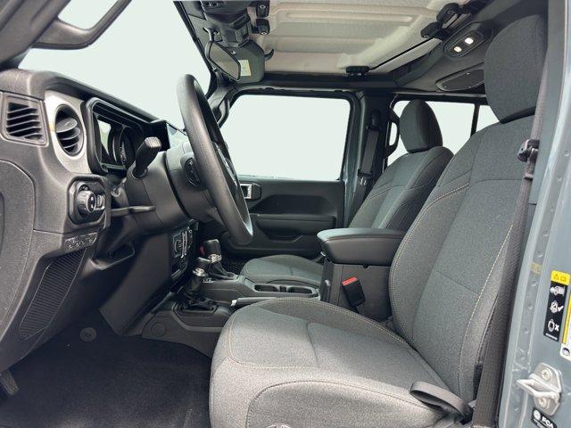 new 2025 Jeep Gladiator car