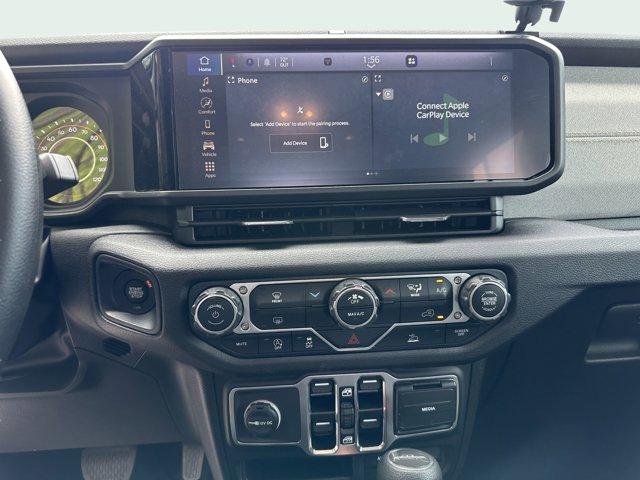 new 2025 Jeep Gladiator car