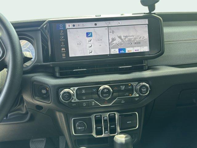 new 2025 Jeep Gladiator car
