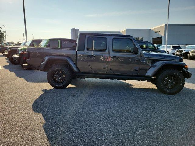 new 2025 Jeep Gladiator car