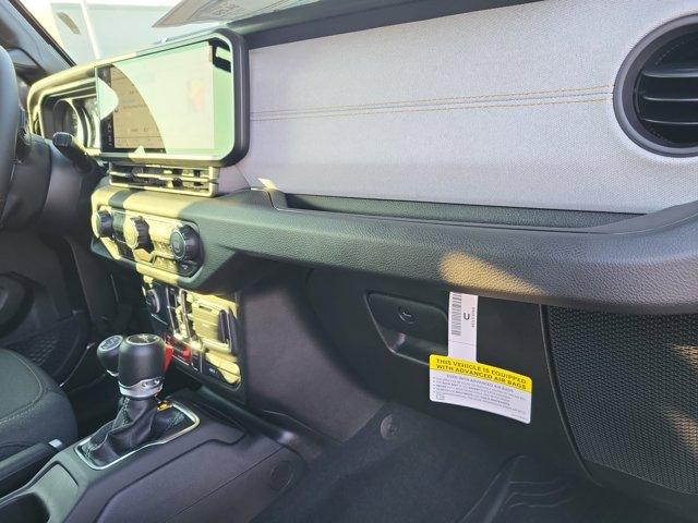 new 2025 Jeep Gladiator car