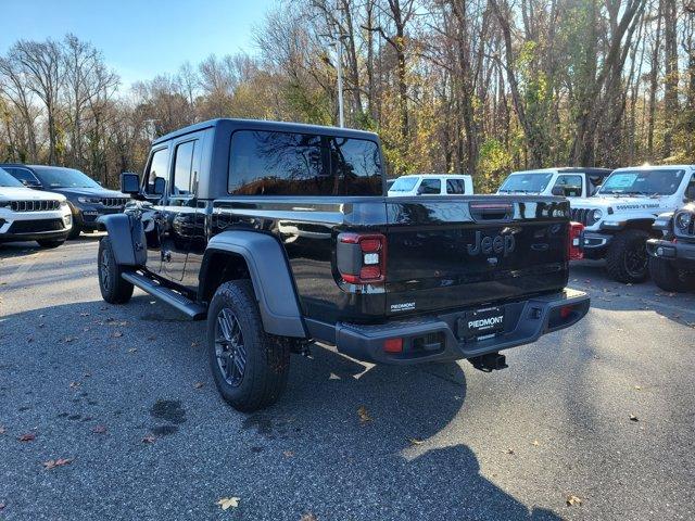 new 2025 Jeep Gladiator car