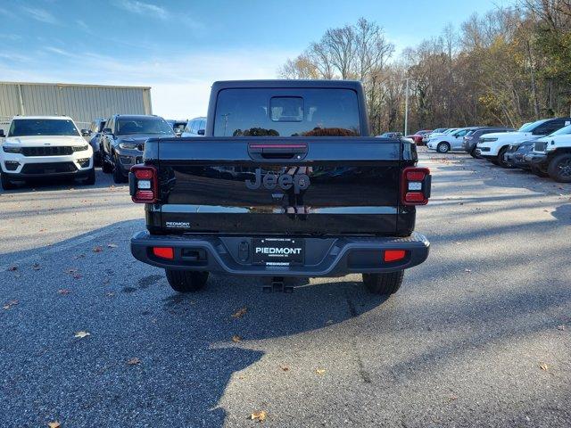 new 2025 Jeep Gladiator car