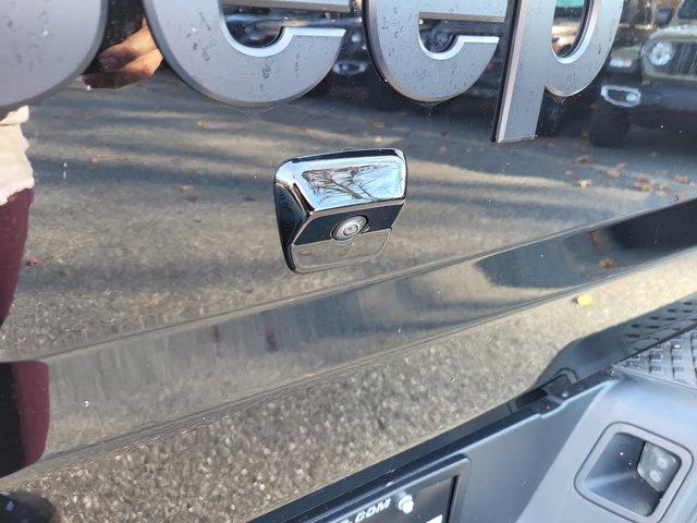 new 2025 Jeep Gladiator car