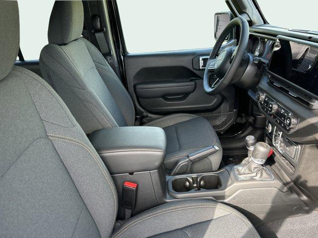 new 2025 Jeep Gladiator car