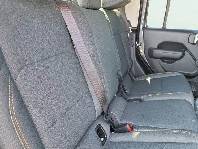 new 2025 Jeep Gladiator car