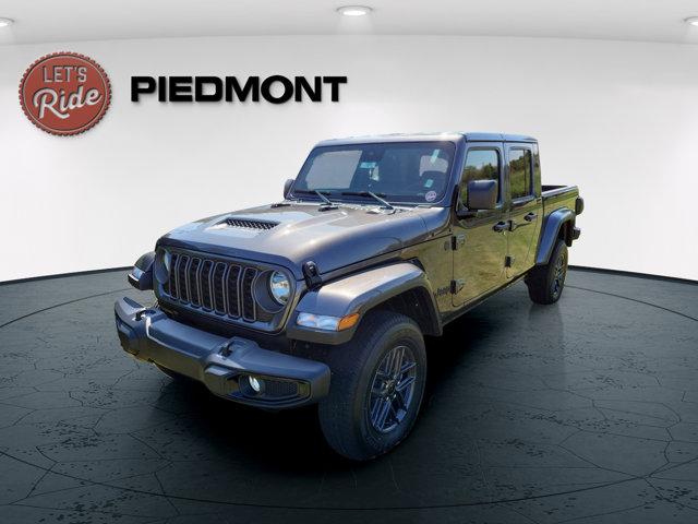 new 2025 Jeep Gladiator car