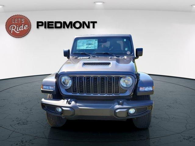 new 2025 Jeep Gladiator car