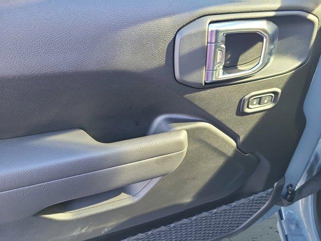 new 2025 Jeep Wrangler car