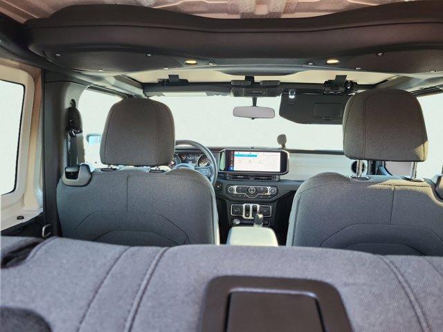 new 2025 Jeep Wrangler car