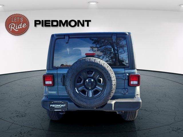 new 2025 Jeep Wrangler car