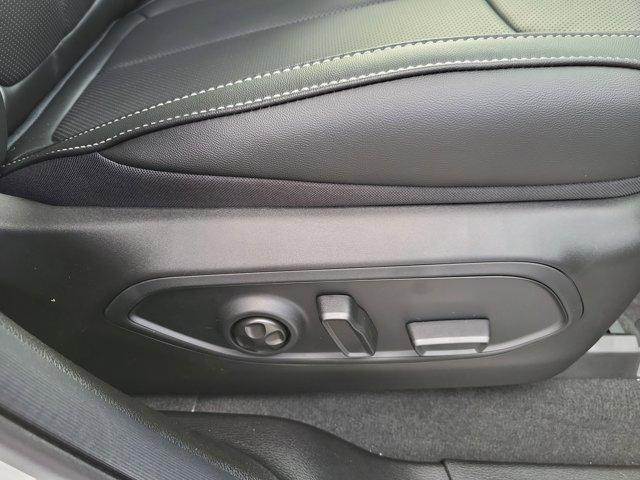 new 2025 Jeep Grand Cherokee L car