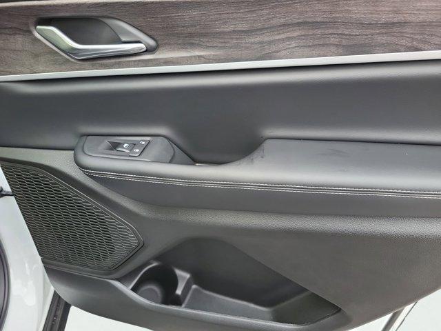 new 2025 Jeep Grand Cherokee L car