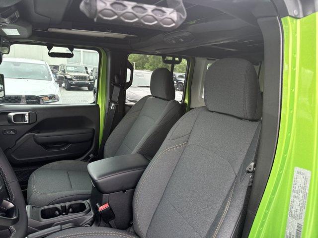 new 2025 Jeep Wrangler car