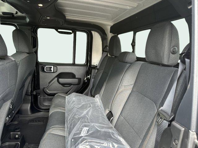 new 2025 Jeep Gladiator car