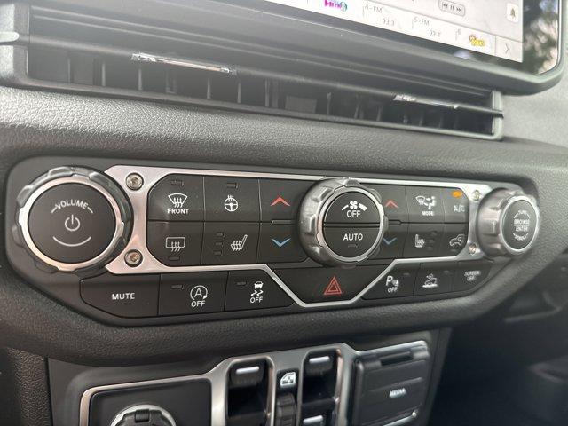 new 2025 Jeep Gladiator car