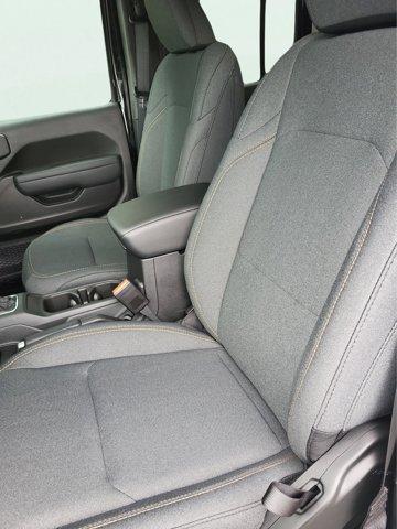 new 2025 Jeep Gladiator car