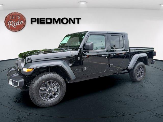 new 2025 Jeep Gladiator car