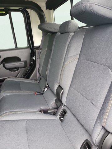 new 2025 Jeep Gladiator car