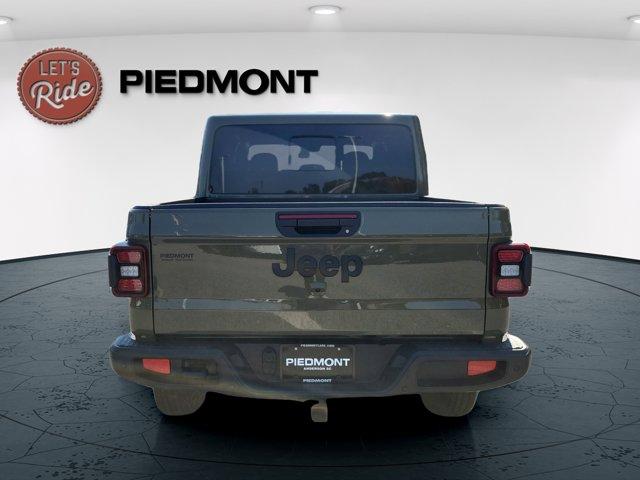 new 2025 Jeep Gladiator car