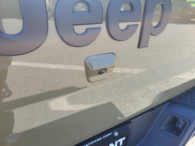 new 2025 Jeep Gladiator car