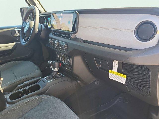 new 2025 Jeep Gladiator car