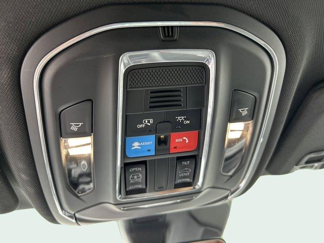 new 2025 Jeep Grand Cherokee car