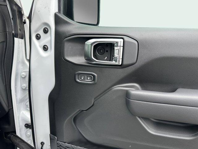 new 2025 Jeep Wrangler car