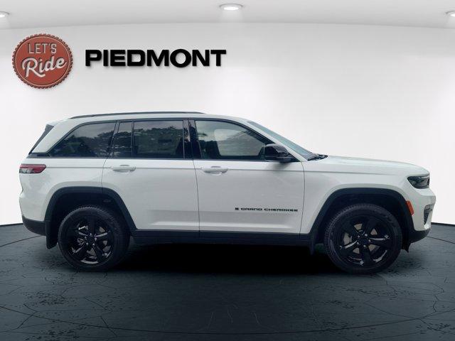 new 2025 Jeep Grand Cherokee car