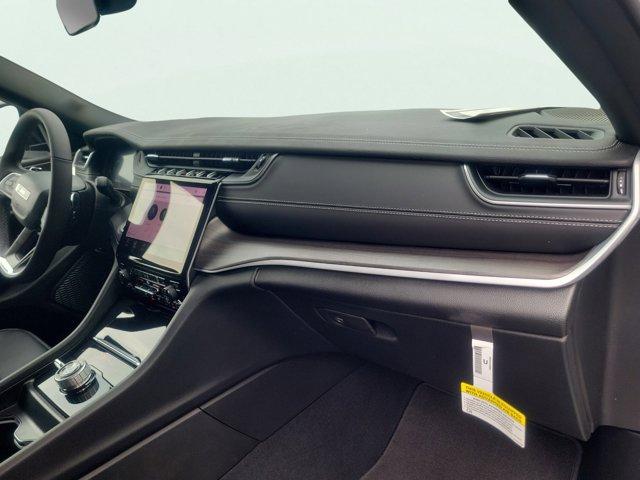 new 2025 Jeep Grand Cherokee car